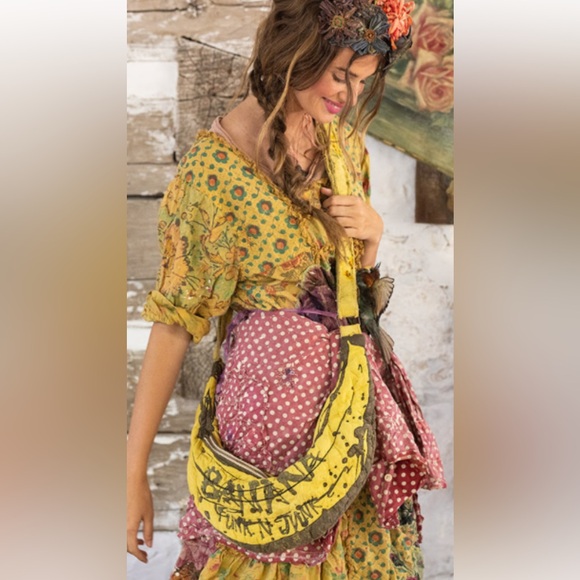 Magnolia Pearl Banana bag.    So cool - Picture 3 of 7